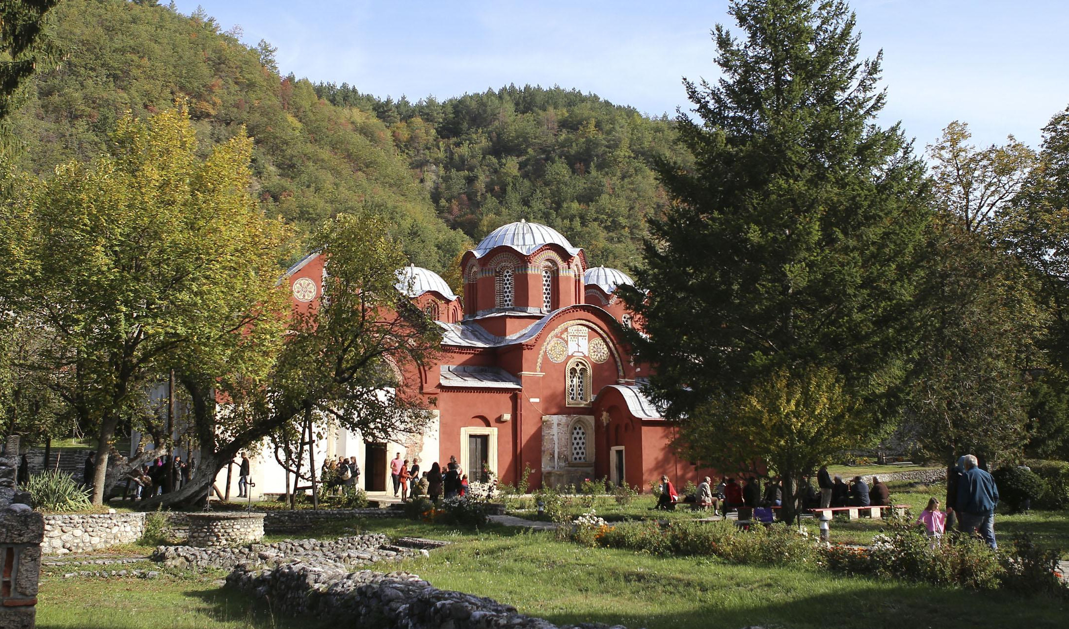 Zašto Albanci pokušavaju da prisvoje srpske crkve, a uništavaju ih godinama unazad?